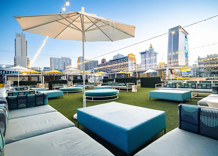 Downtown Grand Hotel & Casino